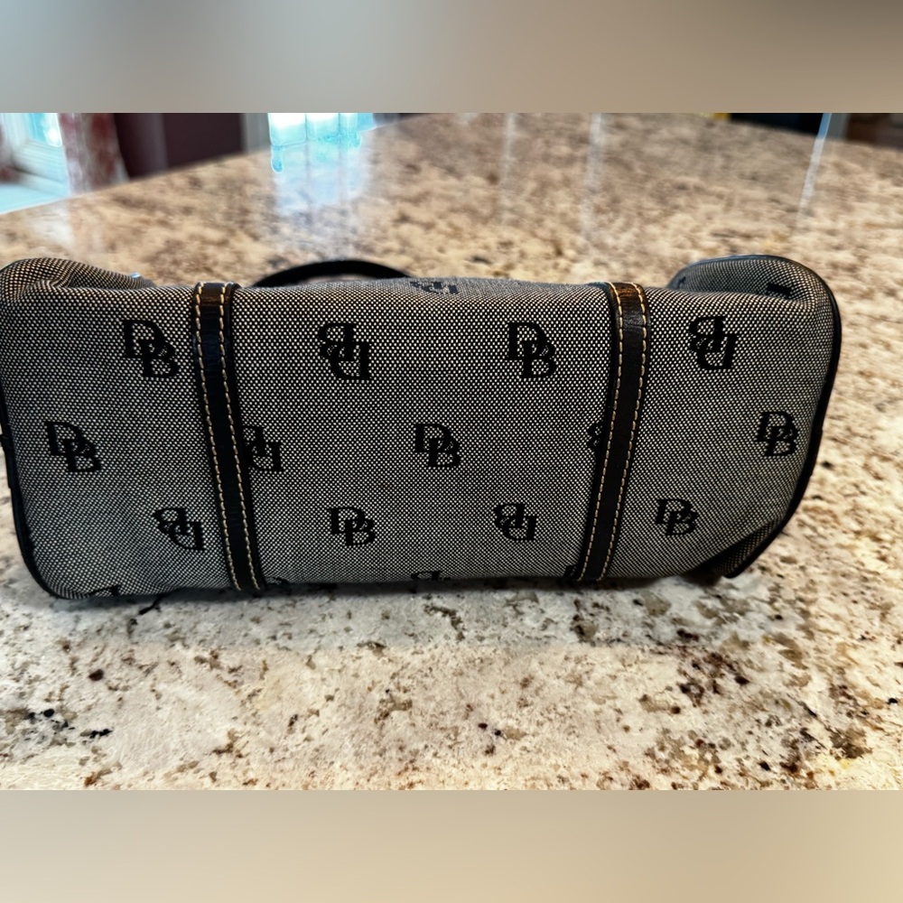 Dooney & Bourke Black and Gray Logo Shoulder Bag - Picture 4 of 8